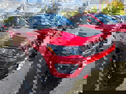Used 2018 Jeep Compass Trailhawk w/ Cold Weather Group image 2