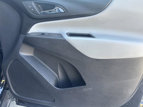 Used 2022 Chevrolet Equinox LT image 33