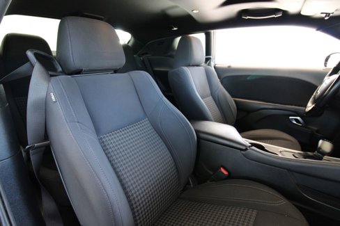 Used 2019 Dodge Challenger SXT w/ Blacktop Package image 17