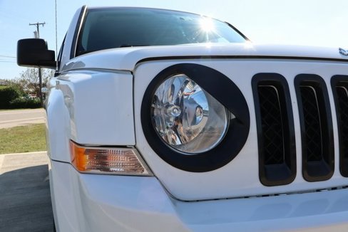 Used 2016 Jeep Patriot Latitude image 3