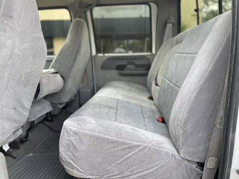 Used 1999 Ford F350 XLT image 25