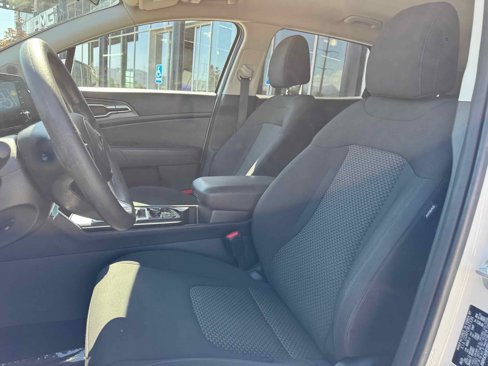 Used 2023 Kia Sportage LX image 15
