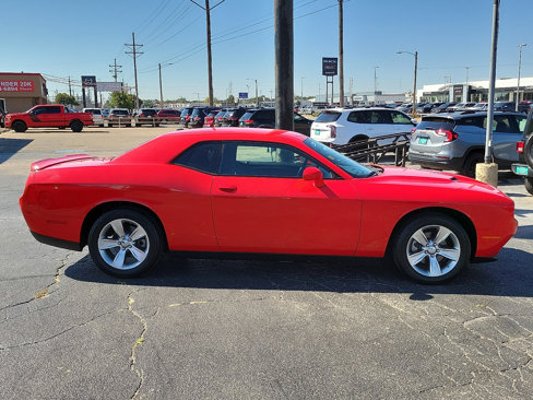 Used 2022 Dodge Challenger SXT image 8