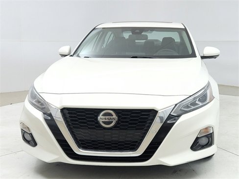 Used 2019 Nissan Altima 2.5 Platinum image 2