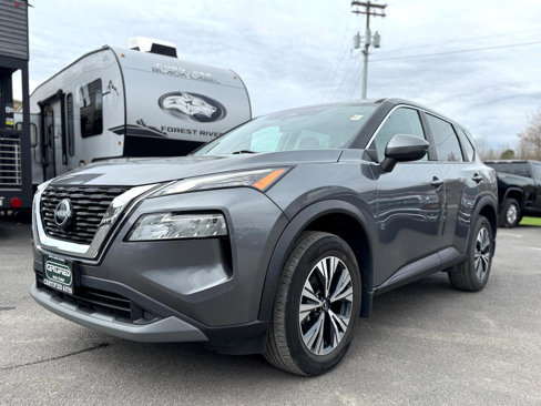 Used 2022 Nissan Rogue SV image 3