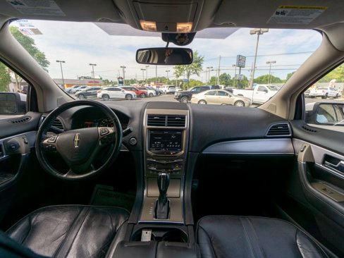 Used 2011 Lincoln MKX AWD w/ 101A Rapid Spec Order Code image 2