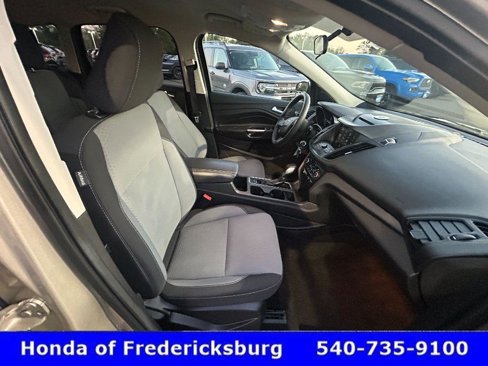 Used 2018 Ford Escape SE w/ SE Sync 3 Package image 34