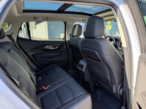 Used 2019 GMC Terrain Denali w/ Advanced Safety Package image 11