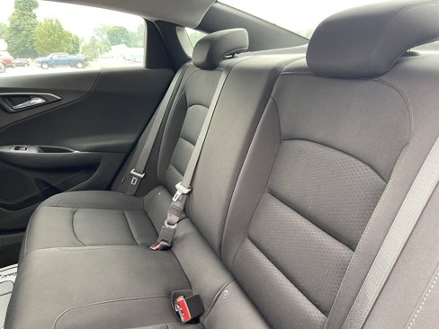 Used 2020 Chevrolet Malibu LS image 25