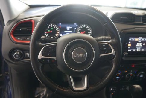 Used 2016 Jeep Renegade Trailhawk image 21