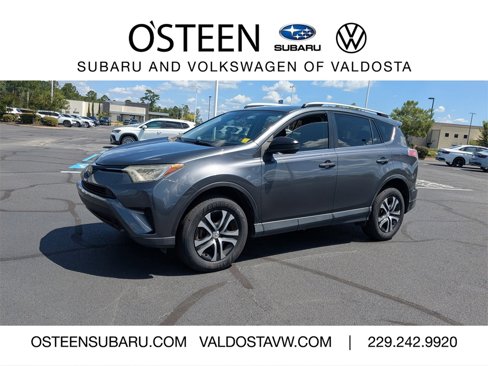 Used 2017 Toyota RAV4 LE image 1