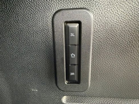 Used 2017 Ford Expedition Max Platinum image 8