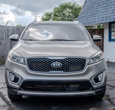Used 2017 Kia Sorento EX w/ EX Premium Package image 2
