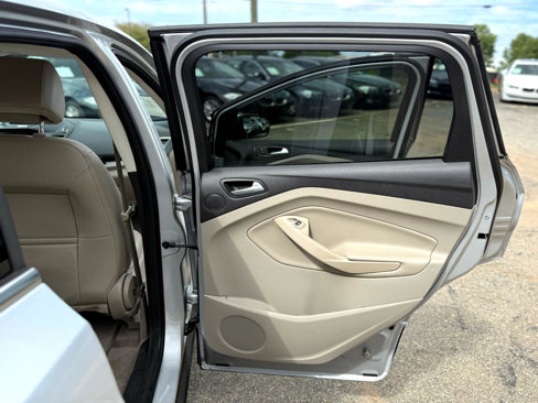Used 2013 Ford Escape SEL image 36