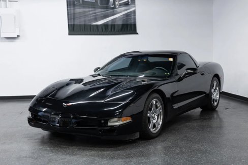 Used 1999 Chevrolet Corvette Coupe w/ Roof Pkg image 4