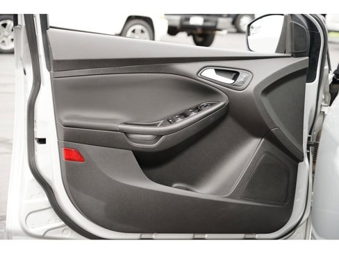 Used 2016 Ford Focus SE image 14