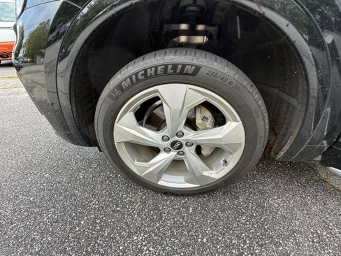 Certified 2021 Audi Q5 Prestige w/ Prestige Package image 27