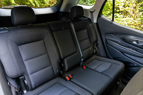 Used 2022 GMC Terrain SLE image 25