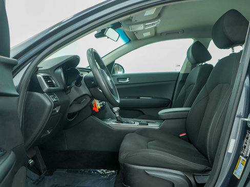 Used 2020 Kia Optima LX image 17
