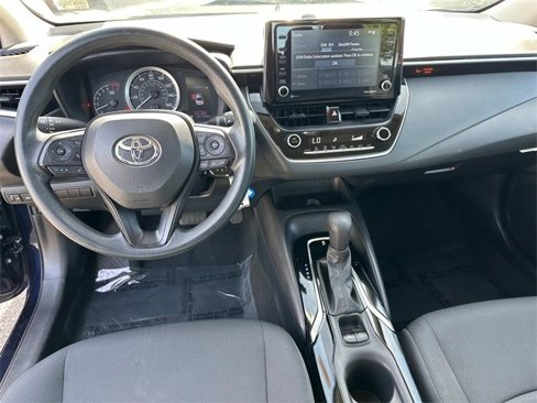 Used 2022 Toyota Corolla LE image 17