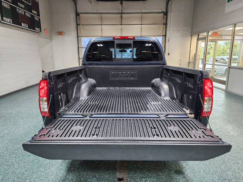 Used 2014 Nissan Frontier SV image 21