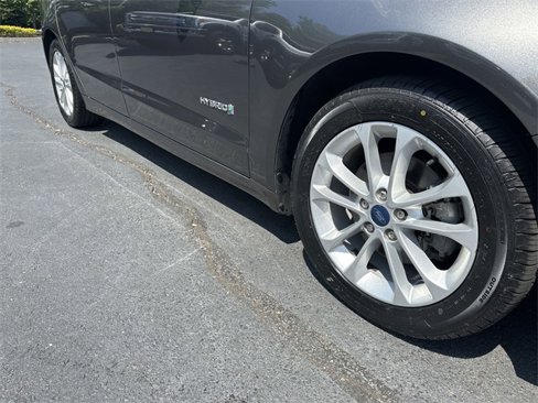 Certified 2019 Ford Fusion SEL image 11