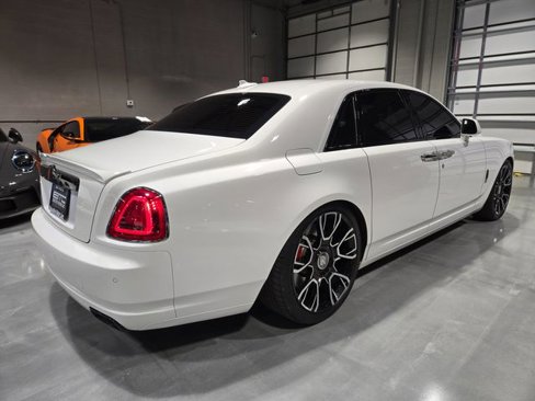 Used 2017 Rolls-Royce Ghost Black Badge image 7