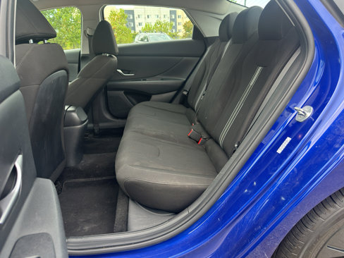 Used 2023 Hyundai Elantra SEL image 13