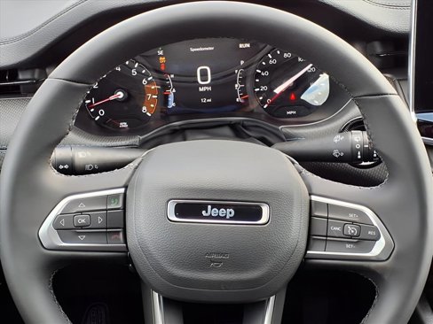 New 2025 Jeep Compass Latitude w/ Altitude Special Edition image 13