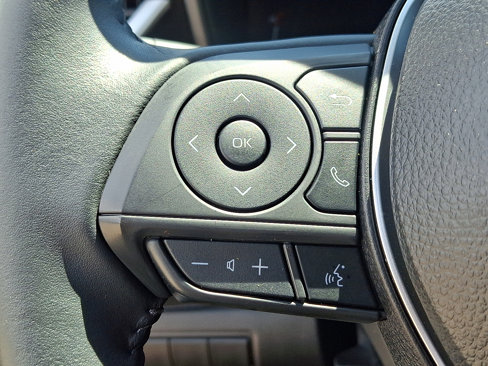 Certified 2025 Toyota Corolla SE image 19