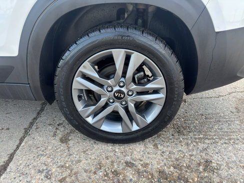 Used 2021 Kia Seltos S image 8
