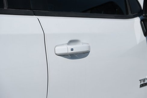 Used 2020 Chevrolet Silverado 1500 LT w/ Texas Edition image 6