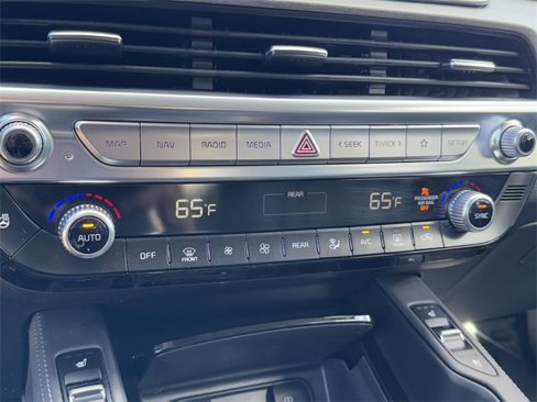 Used 2022 Kia Telluride SX w/ Nightfall Edition Package image 29