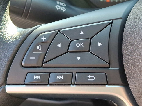 Used 2024 Nissan Kicks SV image 22