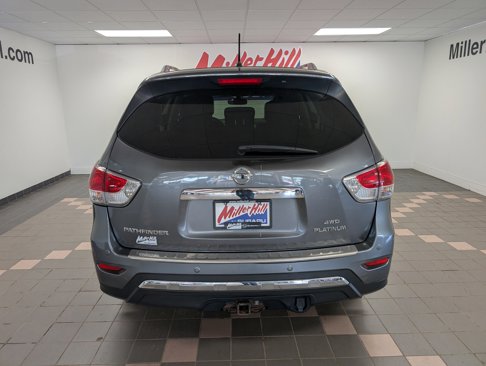 Used 2015 Nissan Pathfinder Platinum w/ Family Entertainment Package image 23