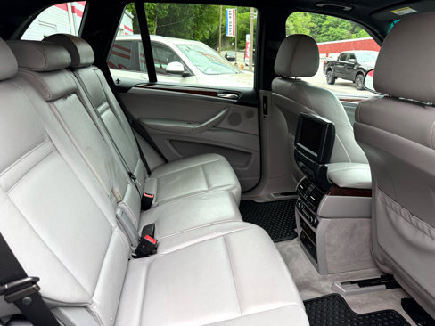 Used 2007 BMW X5 4.8i image 18