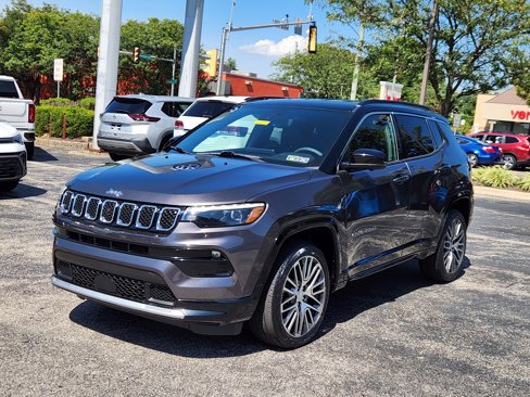 Used 2023 Jeep Compass Limited w/ Elite Group image 2