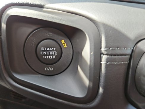 New 2025 Jeep Gladiator Rubicon w/ Convenience Group image 28