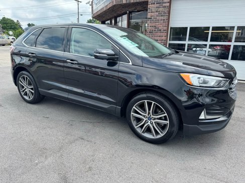 Used 2020 Ford Edge Titanium image 15
