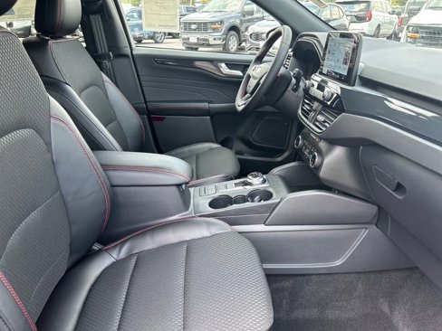 New 2025 Ford Escape ST-Line image 28