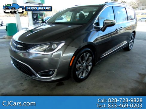 Used 2018 Chrysler Pacifica Limited w/ Tire & Wheel Group image 1