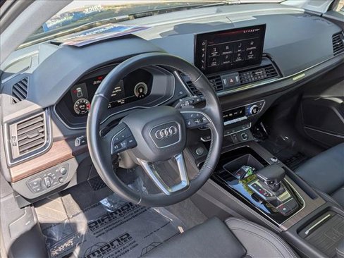 Used 2021 Audi Q5 Prestige image 10