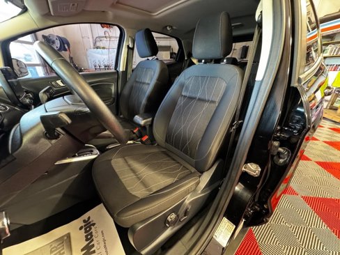 Used 2018 Ford EcoSport SE image 14