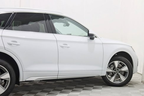 Used 2024 Audi Q5 Prestige image 11