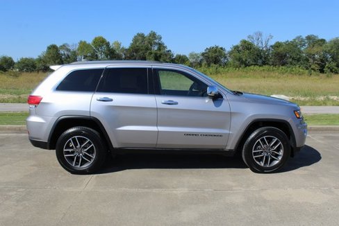Used 2019 Jeep Grand Cherokee Limited w/ Luxury Group II image 5