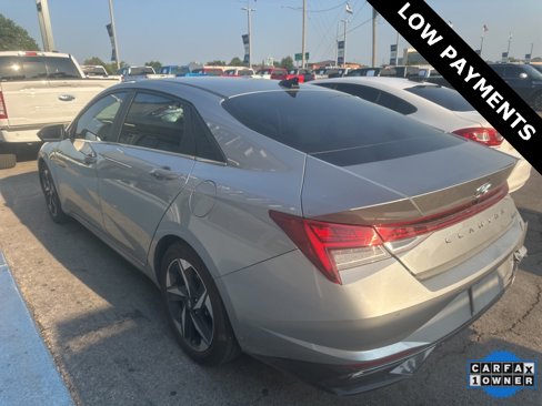 Used 2021 Hyundai Elantra Limited image 3