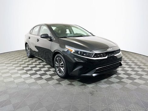 Used 2023 Kia Forte LXS w/ LXS Technology Package image 1
