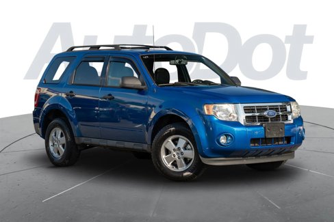 Used 2011 Ford Escape XLT w/ 203A Rapid Spec Order Code image 1