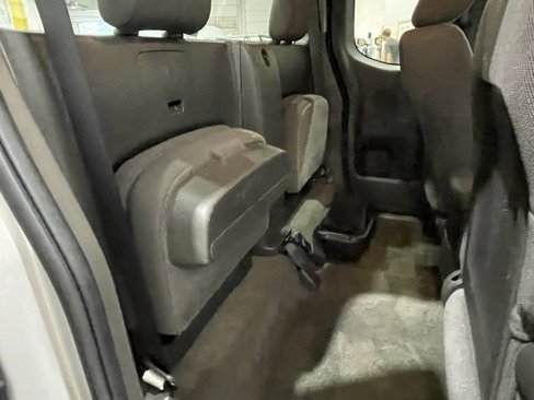 Used 2009 Nissan Frontier XE w/ XE Preferred Pkg image 18