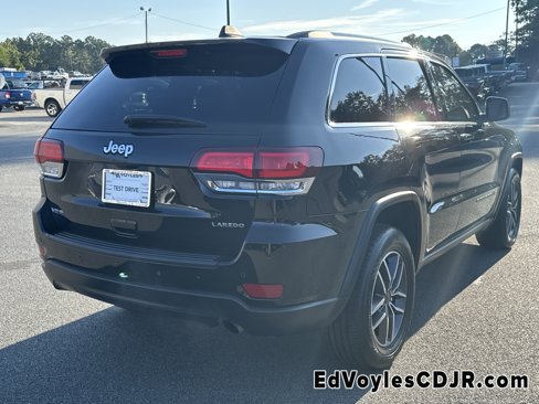 Used 2020 Jeep Grand Cherokee Laredo w/ Laredo X Package image 8
